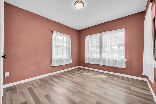 2915 Robertson Street, Houston, TX 77009