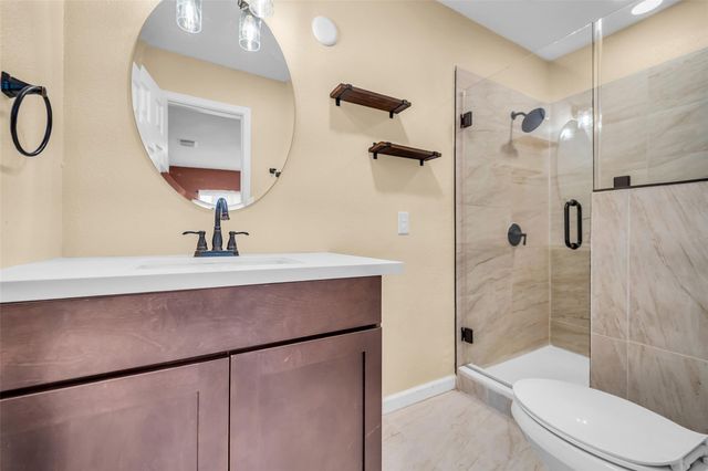 2915 Robertson Street, Houston, TX 77009