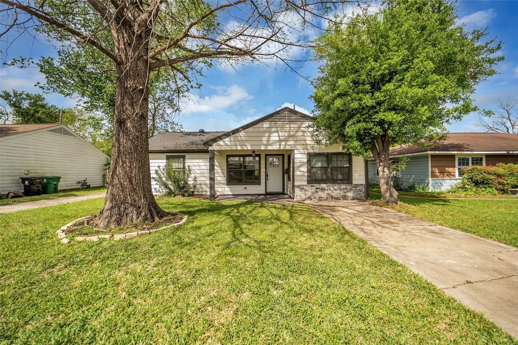 2915 Robertson Street, Houston, TX 77009