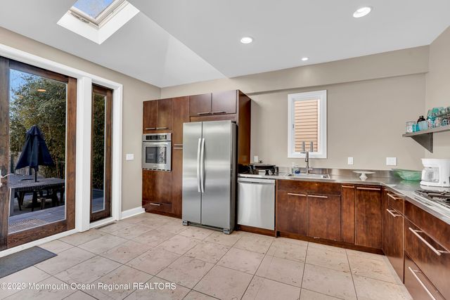 925 5th Avenue, Asbury Park, NJ 07712