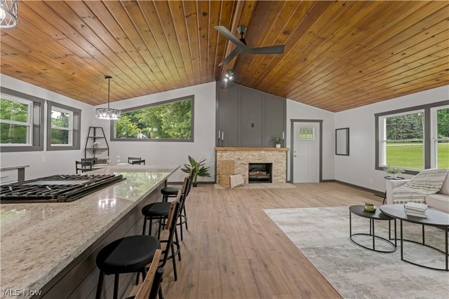 12500 Salem Warren Road, Salem, OH 44460
