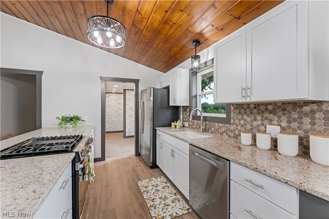 12500 Salem Warren Road, Salem, OH 44460