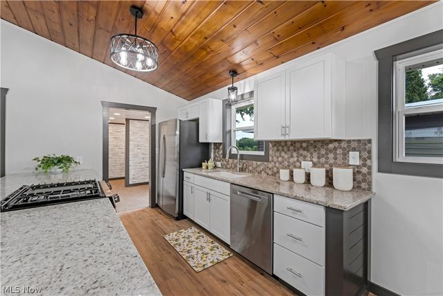12500 Salem Warren Road, Salem, OH 44460