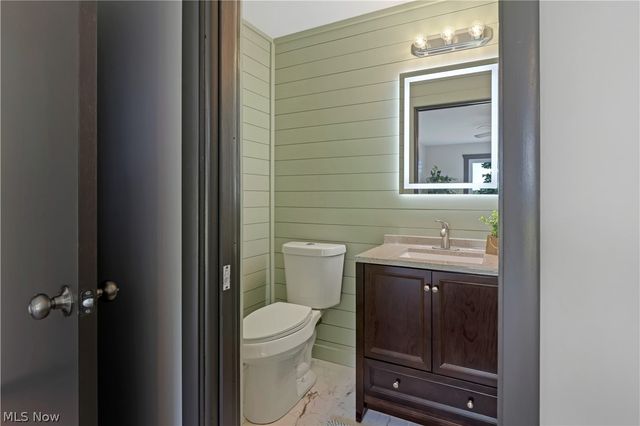 12500 Salem Warren Road, Salem, OH 44460