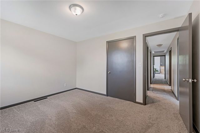 12500 Salem Warren Road, Salem, OH 44460