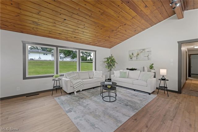 12500 Salem Warren Road, Salem, OH 44460