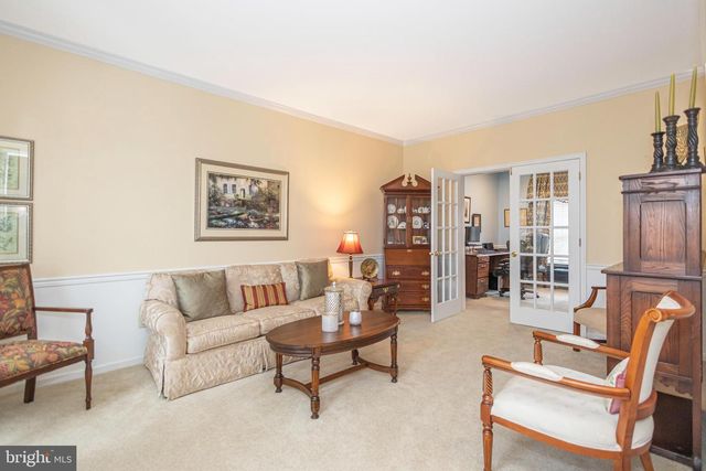 650 MAPLE GLEN CIR, Ambler, PA 19002