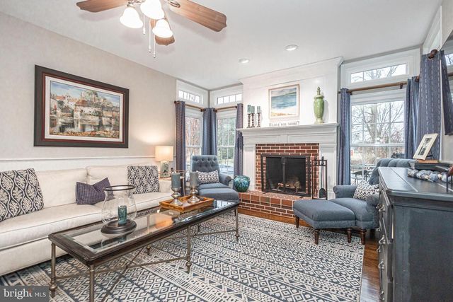 650 MAPLE GLEN CIR, Ambler, PA 19002