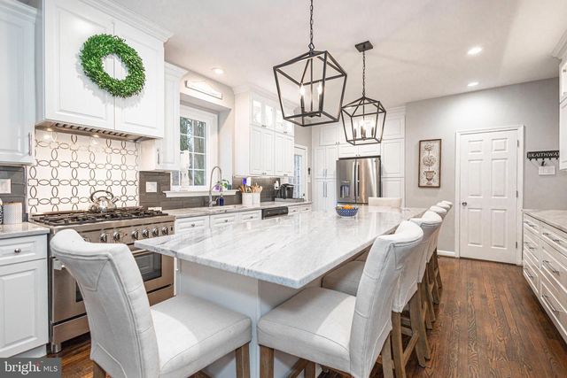 650 MAPLE GLEN CIR, Ambler, PA 19002