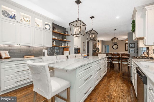 650 MAPLE GLEN CIR, Ambler, PA 19002