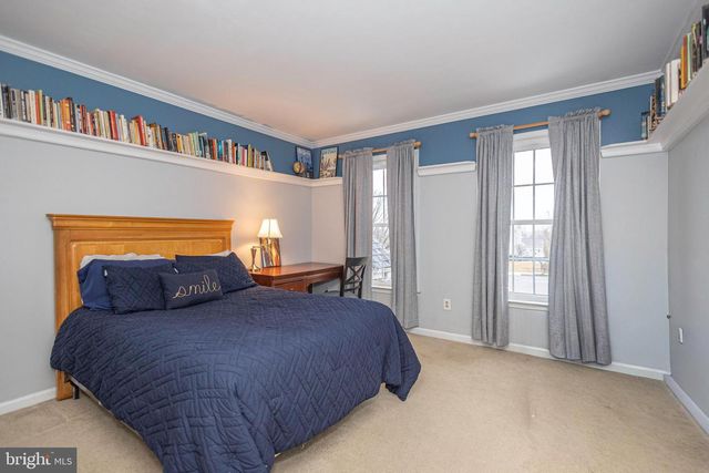 650 MAPLE GLEN CIR, Ambler, PA 19002