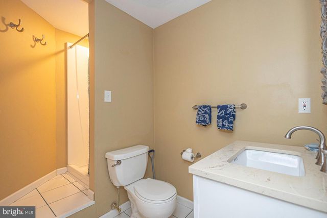 650 MAPLE GLEN CIR, Ambler, PA 19002