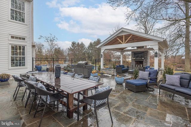 650 MAPLE GLEN CIR, Ambler, PA 19002