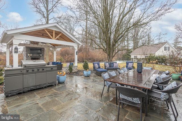 650 MAPLE GLEN CIR, Ambler, PA 19002