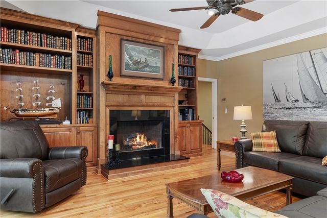 119 Oak Crest Circle, Seneca, SC 29672