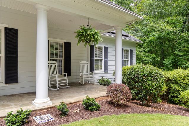 119 Oak Crest Circle, Seneca, SC 29672