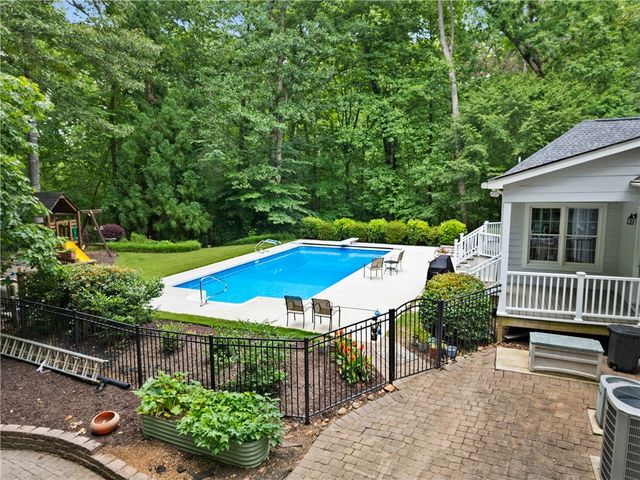 119 Oak Crest Circle, Seneca, SC 29672