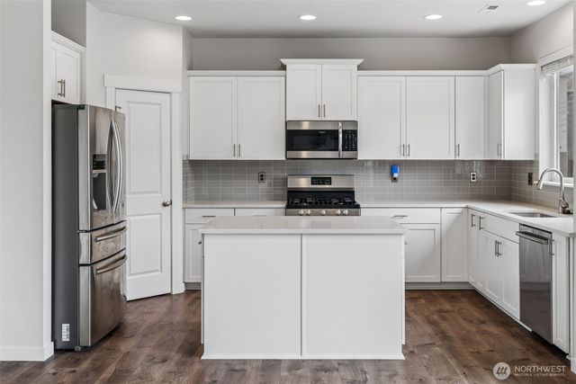 6813 Sweetgum Avenue NE, Lacey, WA 98516