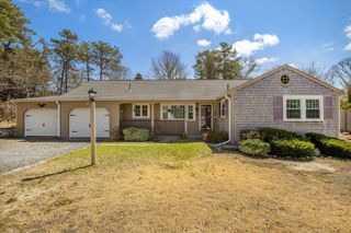 15 Quail Nest Run, Harwich, MA 02645