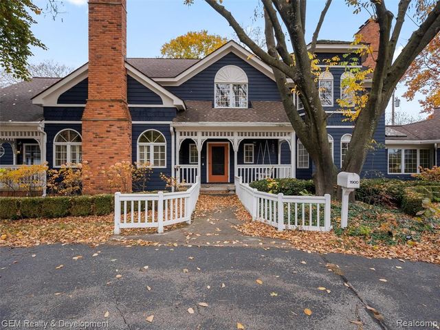 1900 Tiverton Road, Bloomfield Hills, MI 48304
