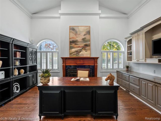 1900 Tiverton Road, Bloomfield Hills, MI 48304