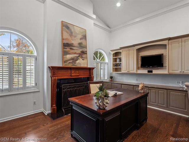 1900 Tiverton Road, Bloomfield Hills, MI 48304