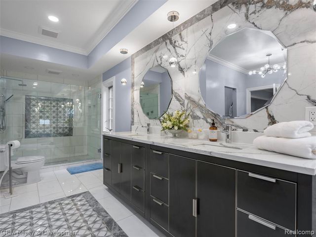 1900 Tiverton Road, Bloomfield Hills, MI 48304