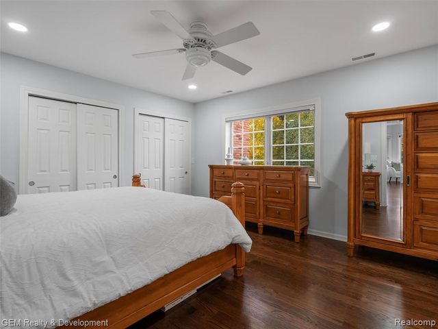 1900 Tiverton Road, Bloomfield Hills, MI 48304