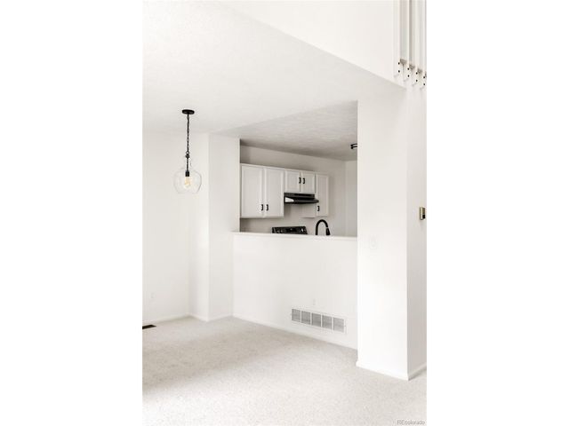 9058 W Plymouth Ave, Littleton, CO 80128