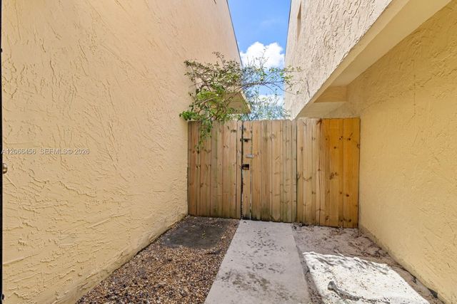 8953 NE 4th Ave Road 8953, Miami Shores, FL 33138