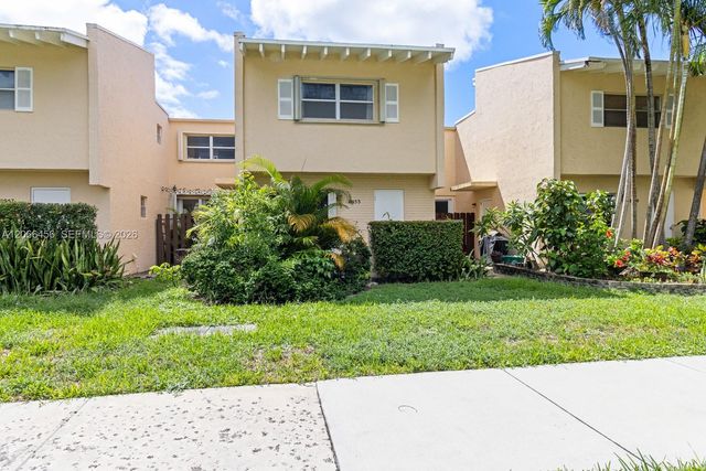 8953 NE 4th Ave Road 8953, Miami Shores, FL 33138