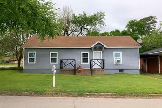 613 W Murray Street, Denison, TX 75020