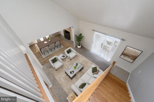 111 CORRINE DR, Pennington, NJ 08534