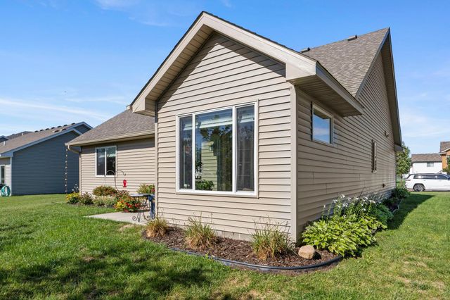 390 Ladd Lane, Osceola, WI 54020