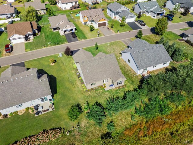 390 Ladd Lane, Osceola, WI 54020