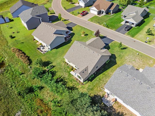 390 Ladd Lane, Osceola, WI 54020