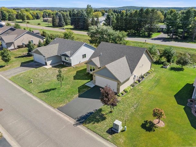 390 Ladd Lane, Osceola, WI 54020