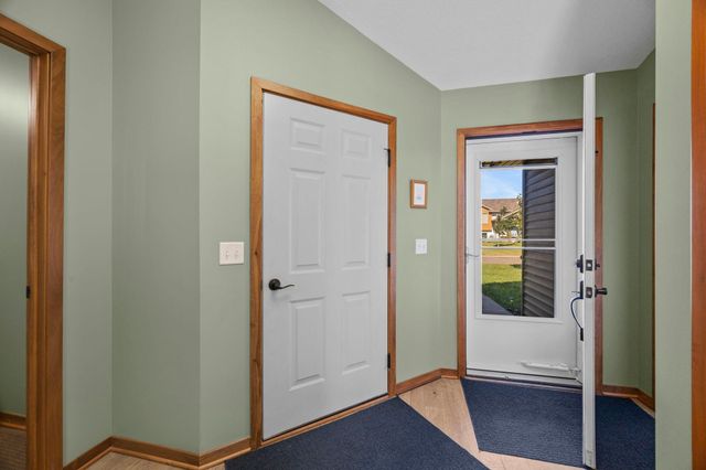 390 Ladd Lane, Osceola, WI 54020