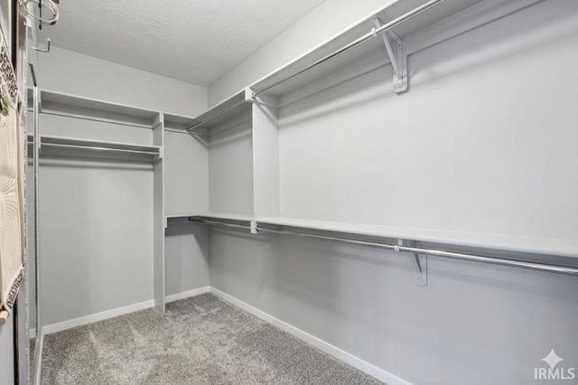 2044 Rittenhouse Place, Huntertown, IN 46748