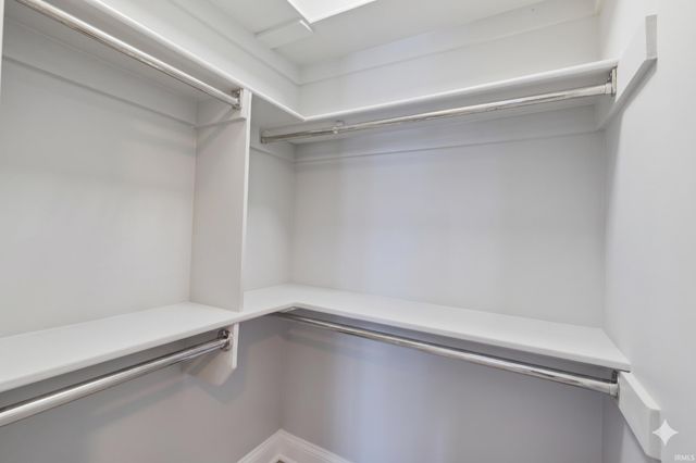 2044 Rittenhouse Place, Huntertown, IN 46748