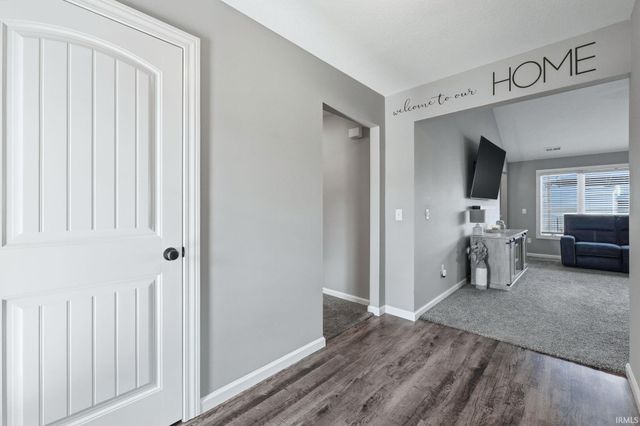 2044 Rittenhouse Place, Huntertown, IN 46748