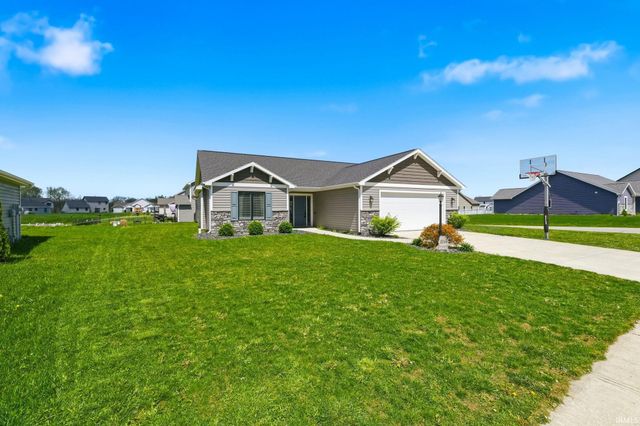 2044 Rittenhouse Place, Huntertown, IN 46748