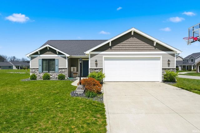 2044 Rittenhouse Place, Huntertown, IN 46748