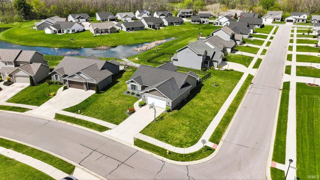 2044 Rittenhouse Place, Huntertown, IN 46748