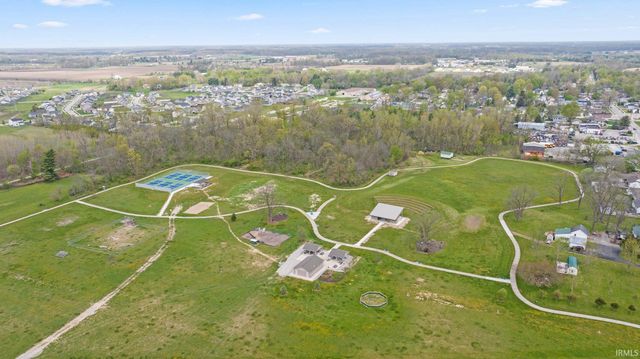 2044 Rittenhouse Place, Huntertown, IN 46748