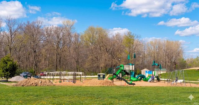 2044 Rittenhouse Place, Huntertown, IN 46748