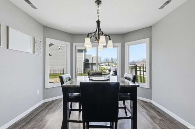 2044 Rittenhouse Place, Huntertown, IN 46748