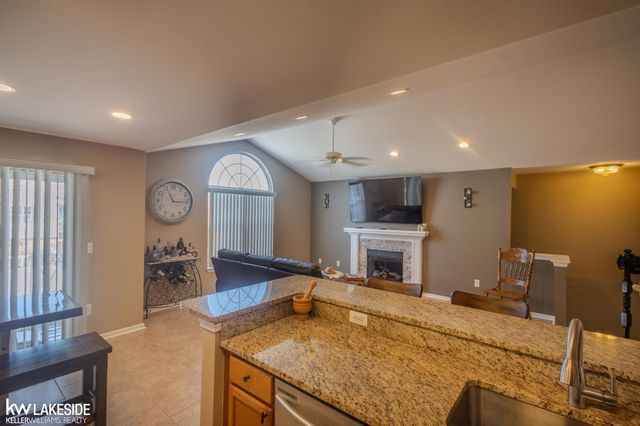 15381 Yale Drive, Clinton Twp, MI 48038