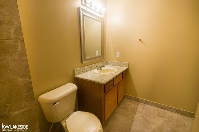 15381 Yale Drive, Clinton Twp, MI 48038