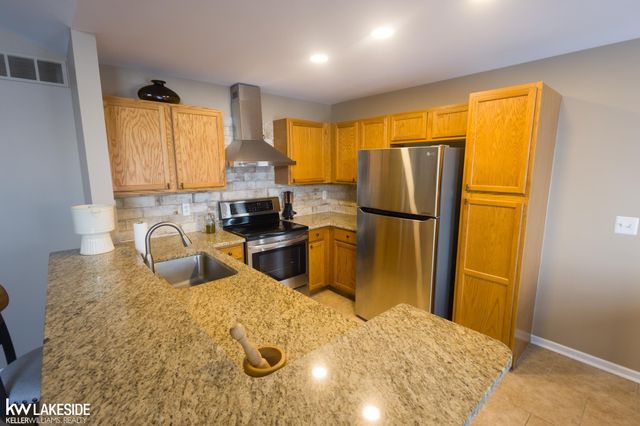 15381 Yale Drive, Clinton Twp, MI 48038